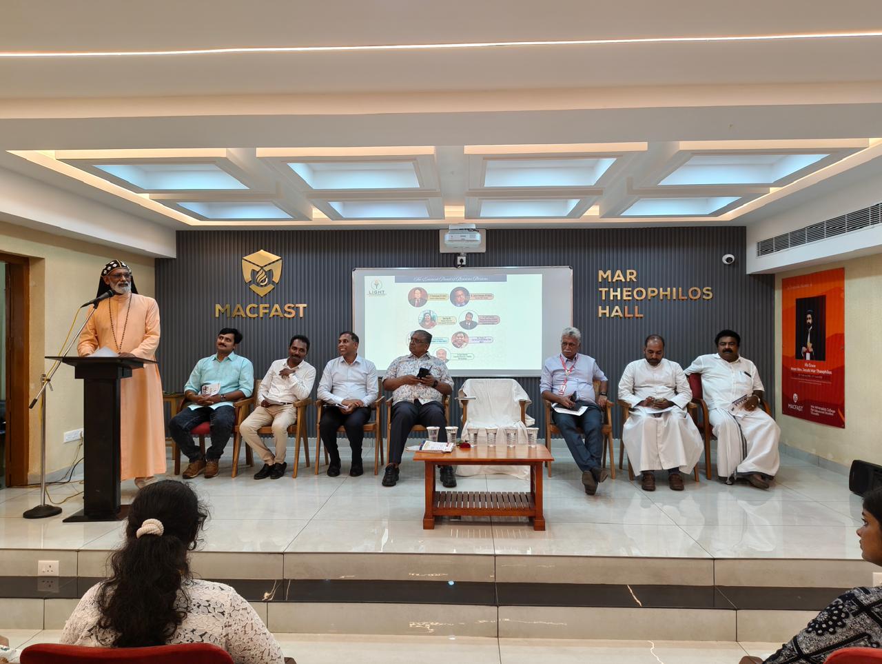യുവജനങ്ങൾക്കായി 'ലൈറ്റ് 2026' പരിശീലന പരിപാടിക്ക് തുടക്കമായി